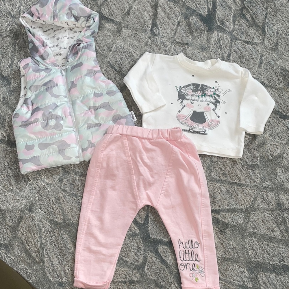 Three piece outdoor set